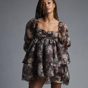 BNWT/BNIB selkie Plum moonlight size small